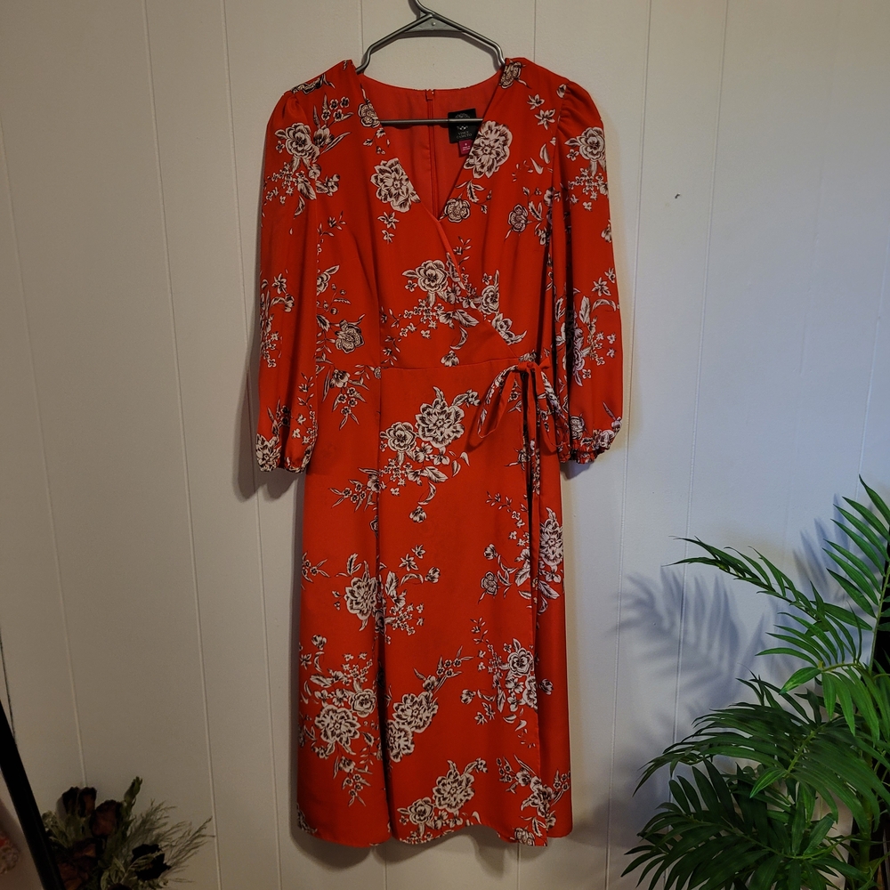 NWOT Vince Camuto Orange Floral Long Sleeve Dress